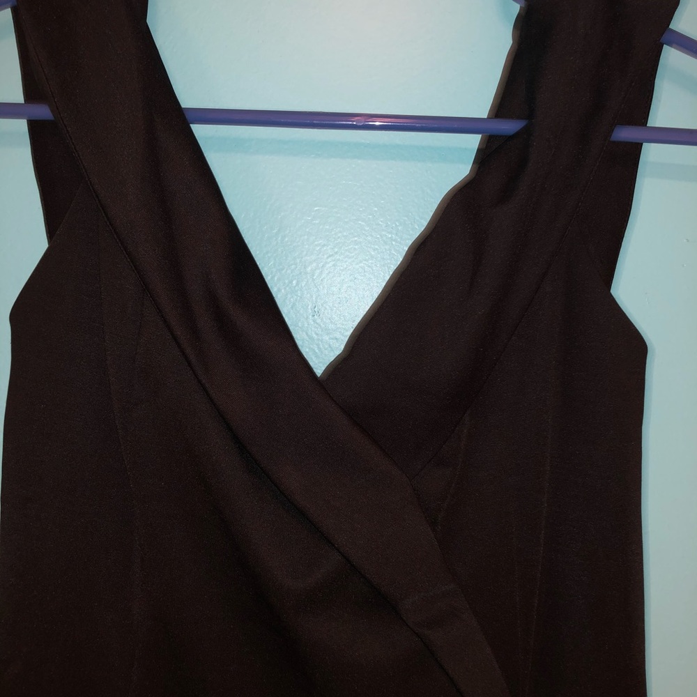 FASHION NOVA black fitted jumpsuit!